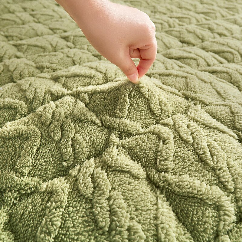1pc-Bed-Sheet-Winter-Thicken-Coral-Velvet-Warm-Double-Bedspread-Household-Textiles-Luxury-Mattress-Pad-Mattress-5